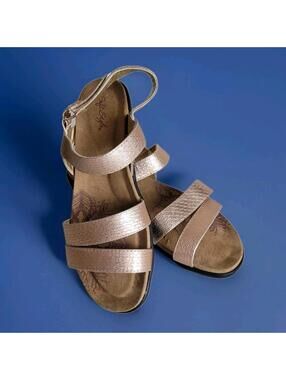 Soft Style Sandals Womens Size 10 Metallic Gold Hook and Loop Strap Flats Shoes